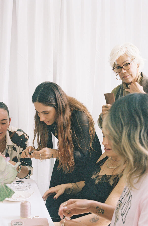 TALLER CREA TU PROPIA PULSERA