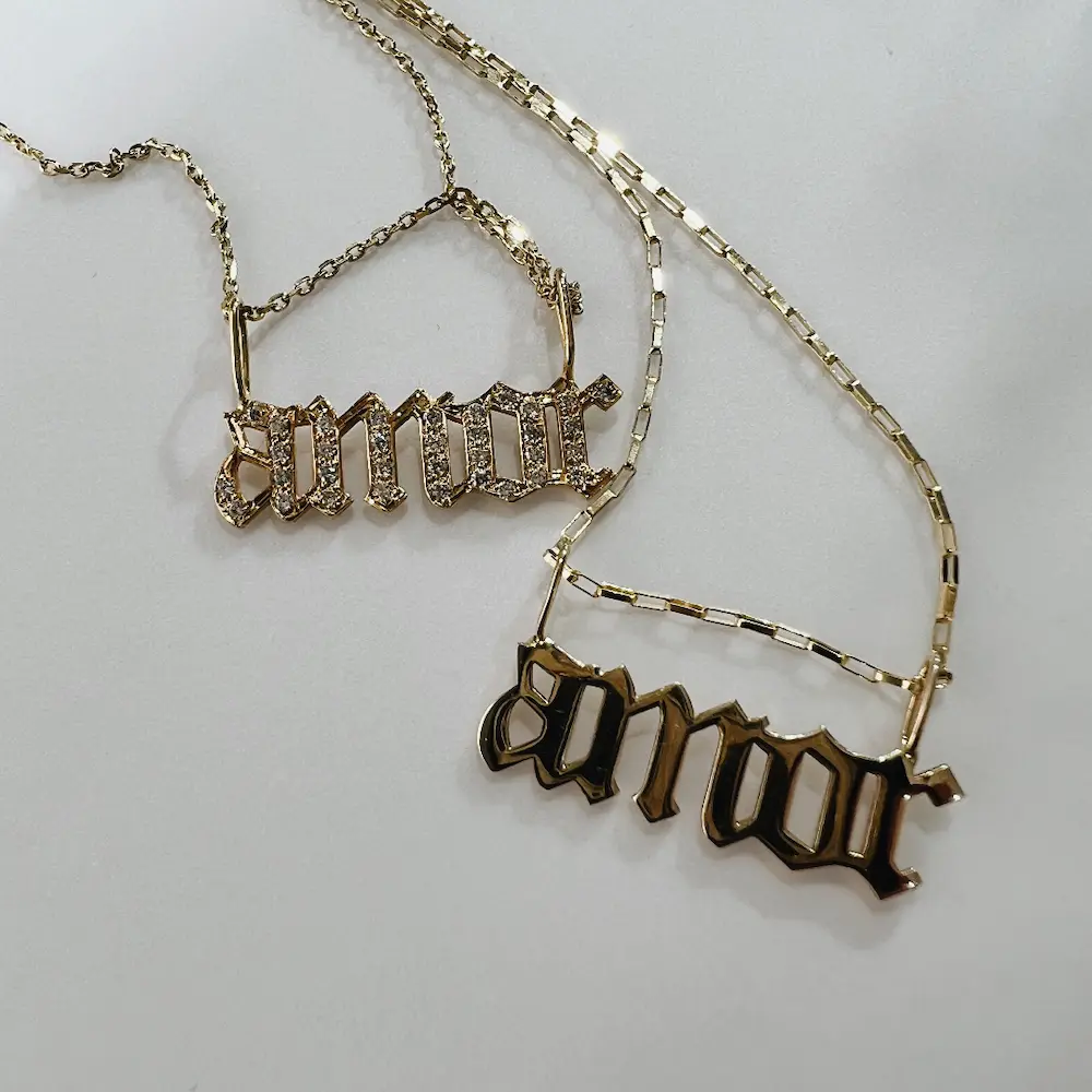 COLLAR AMOR