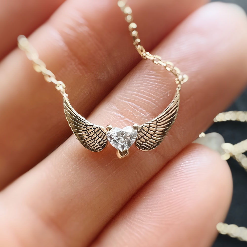 CORAZON DIAMANTE  CON ALAS