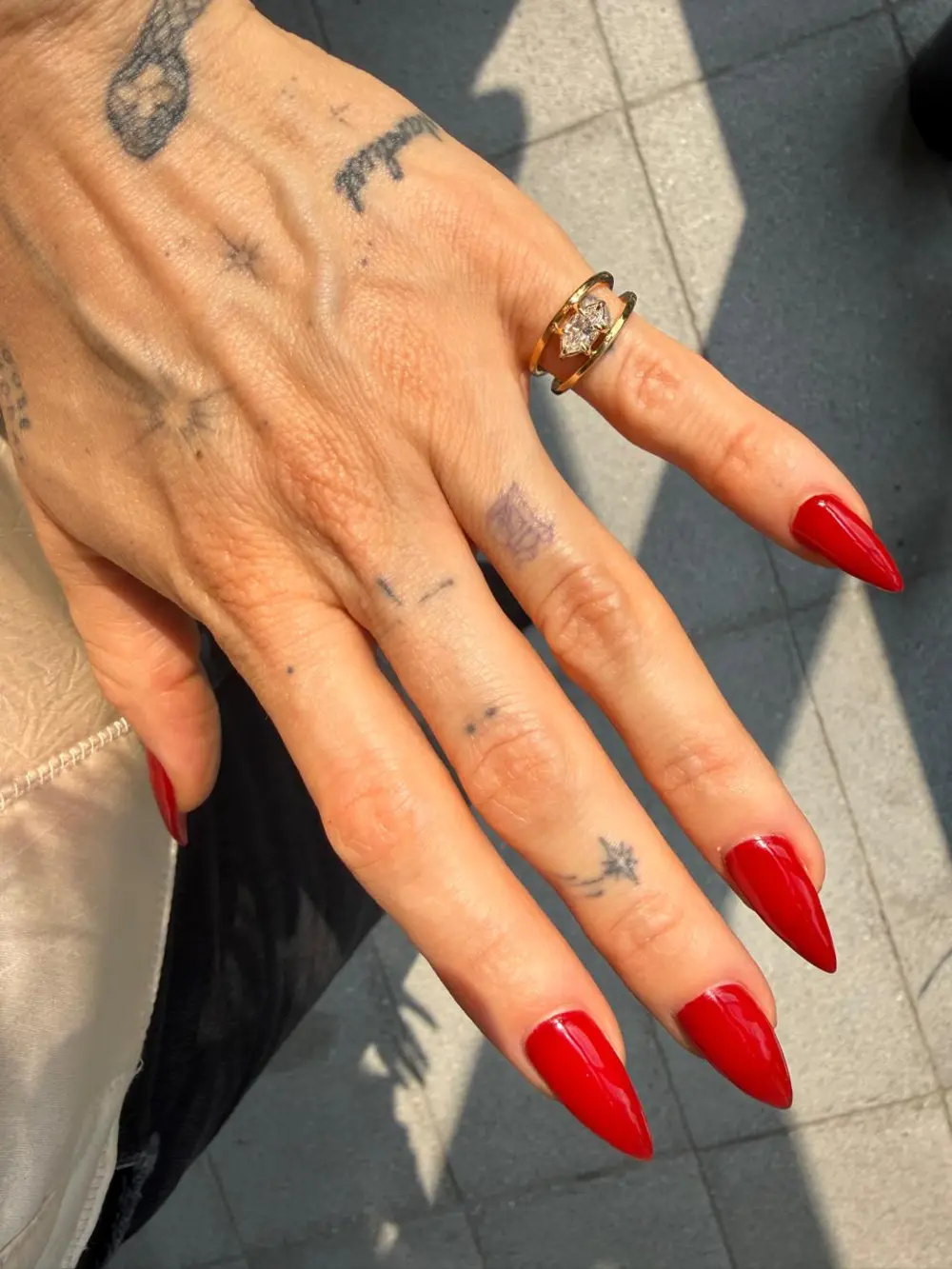 ANILLO GARRITAS